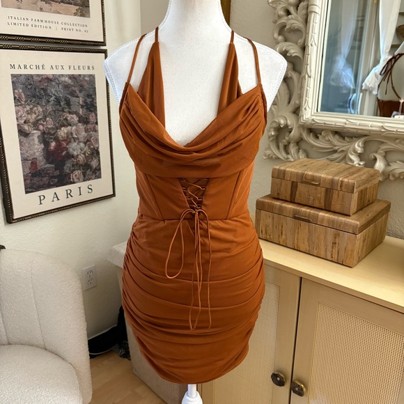 OH POLLY‎ NOELANI Halter Neck Corset Mini Dress in Brown Size 8 NWT - Picture 3 of 10